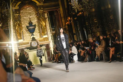 Look 3
